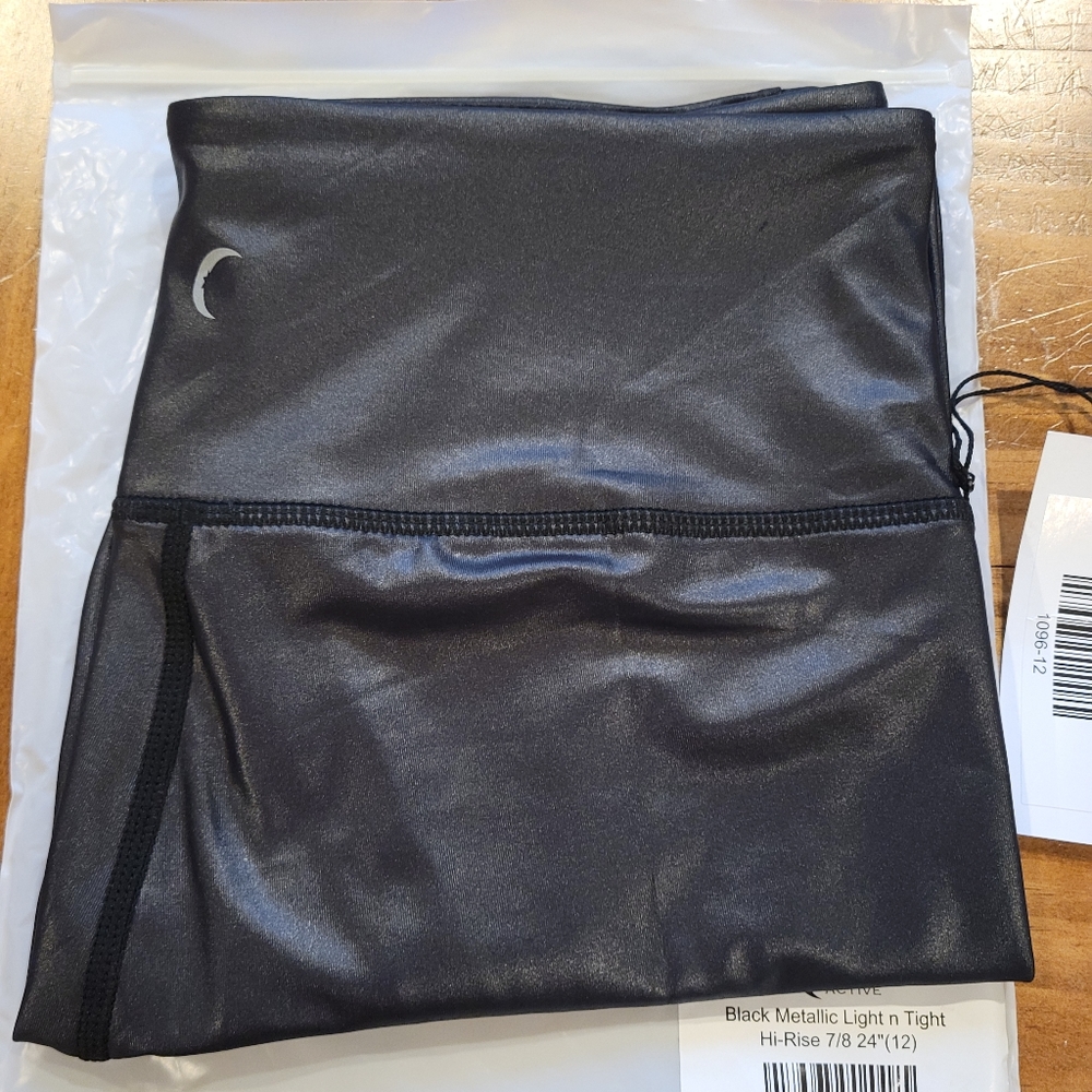Zyia active metallic leggings